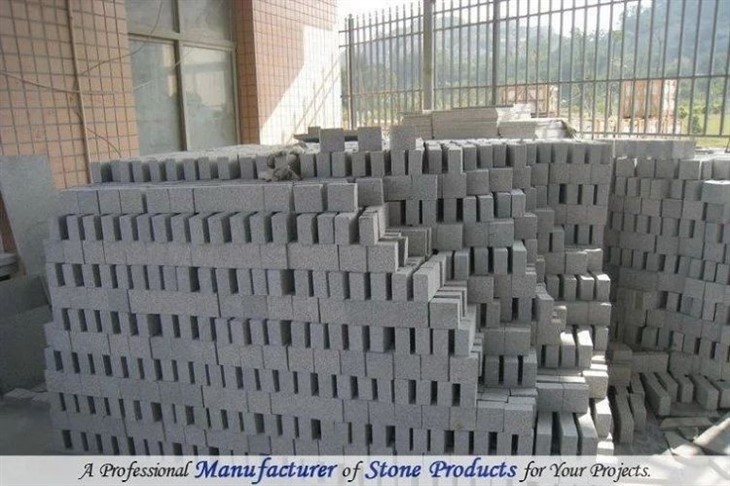 Chinese-Natual-Granite-Stone-Paver-Paving-for-Outdoor-Landscaping-Garden-Garage-Square.webp (1)(001)