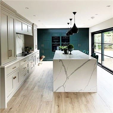 Calacatta Quartz Countertops